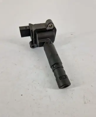 Mercedes-Benz C W203 High voltage ignition coil A0001501580