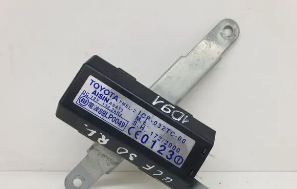 Lexus LS 430 Door central lock control unit/module ICP032TC00