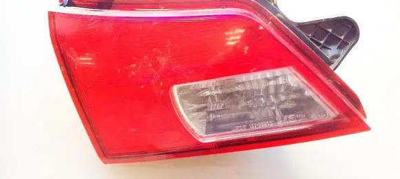 Subaru Outback Tailgate rear/tail lights 13220072 132-20072