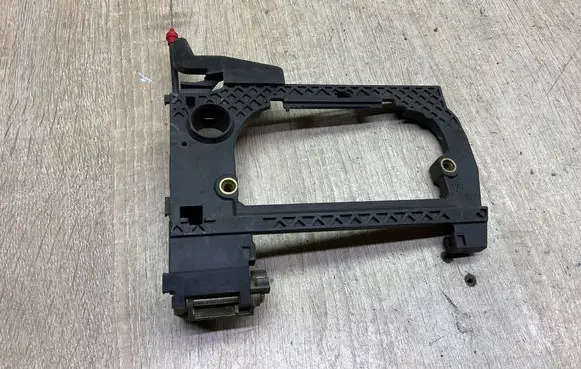 BMW 5 E39 Front door exterior handle/bracket 