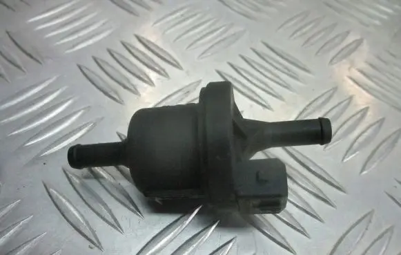 KIA Shuma Valve vacuum 
