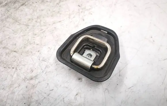 BMW 3 E90 E91 Tie down hook / loop 7132893