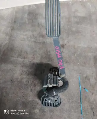 Volvo V70 Accelerator throttle pedal 6PV00853701 30636004