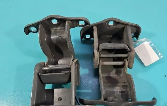 Renault Trafic III (X82) Rear door hinge set 904006707R IMPRK1545134