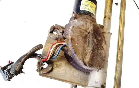 Saab 9-5 Wiper motor 53550302 mfd381b