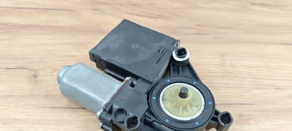 Skoda Octavia Mk2 (1Z) Front door window regulator motor 1K0959792G