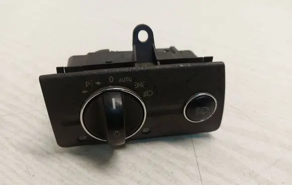 Mercedes-Benz E W211 Light switch 2115450104 04056000