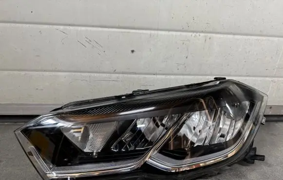 Volkswagen Polo VI Headlight/headlamp 2G1941005C