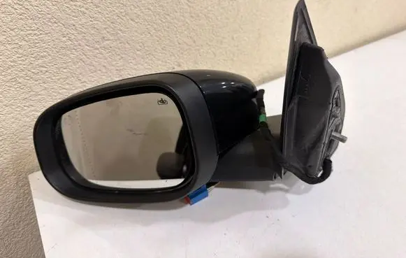 Volvo V50 Front door electric wing mirror 3303001