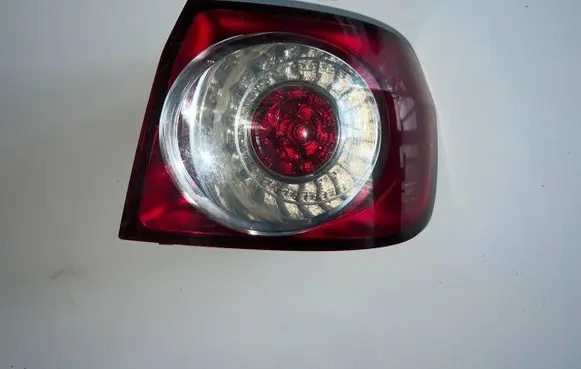 Volkswagen Golf Plus Rear/tail lights 03022009 5M0945096P