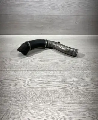 BMW 5 E60 E61 Intercooler hose/pipe 7798665