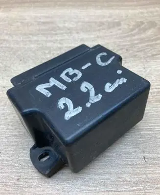Mercedes-Benz C W203 Glow plug pre-heat relay