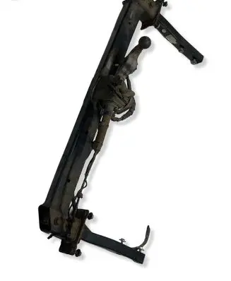 Mercedes-Benz E W211 Tow bar set A2113100204