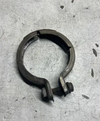 Mercedes-Benz E W211 Muffler pipe connector clamp A2034900641