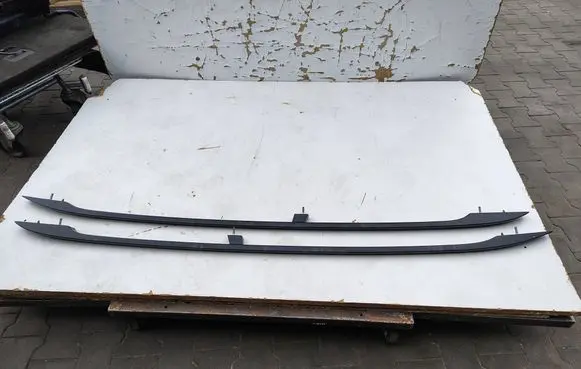 Volkswagen PASSAT B7 Roof bar rail 
