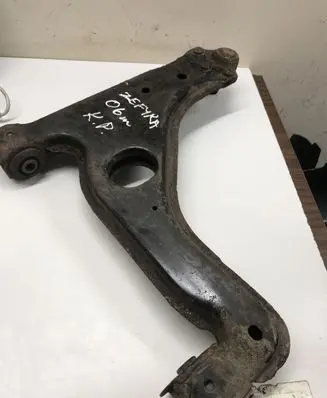 Opel Zafira B Front lower control arm/wishbone