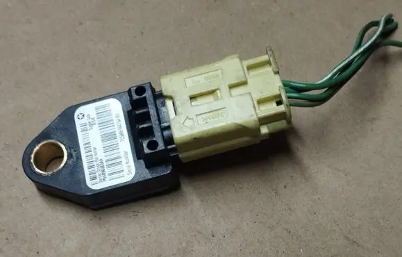 Chrysler Sebring (JS) Airbag deployment crash/impact sensor P04896065AA