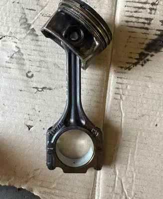 Volkswagen Golf Plus Connecting rod/conrod 