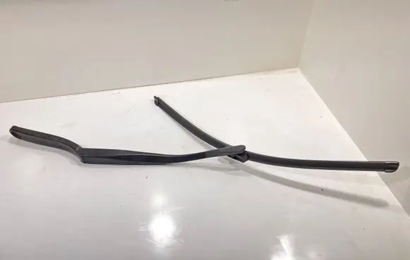 BMW 7 F01 F02 F03 F04 Windshield/front glass wiper blade 7182459
