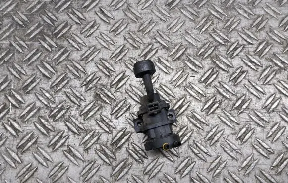 Opel Astra G Valve vacuum 