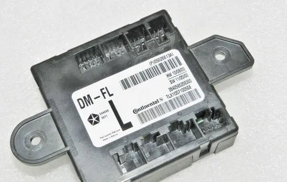 Lancia Thema Door control unit/module P05026613AI K05026613AI