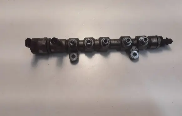 Honda CR-V Fuel main line pipe 16610RZ0G01
