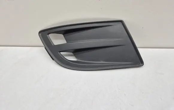 Ford Galaxy Front fog light trim/grill 7M5853684 YM2117B968BAW 2117B968BA