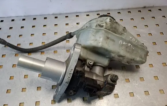 Master brake cylinder