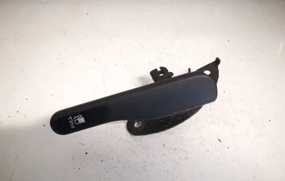 Nissan X-Trail T30 Fuel tank opening switch 