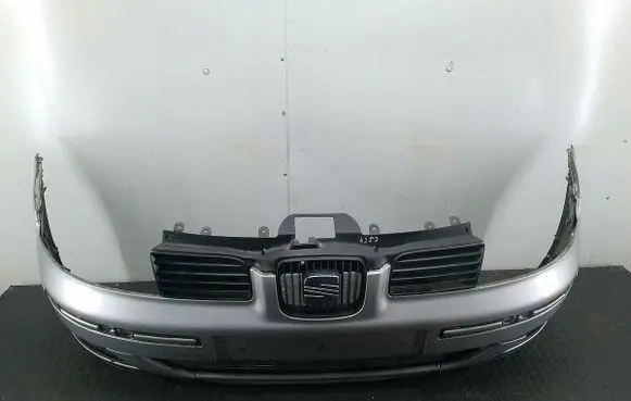 Seat Toledo II (1M) Front bumper LS7N