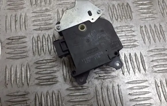Suzuki Swift I A/C air flow flap actuator/motor 113800-2530