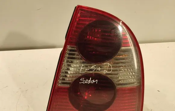 Volkswagen PASSAT B5.5 Rear/tail lights