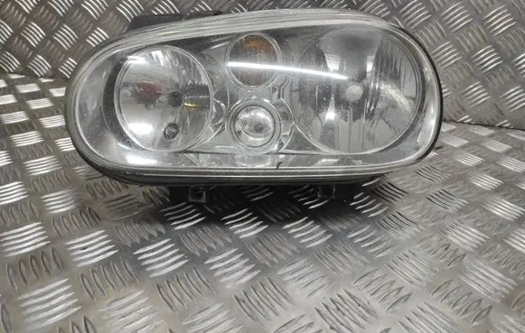 Volkswagen Golf IV Headlight/headlamp 1J1941015B