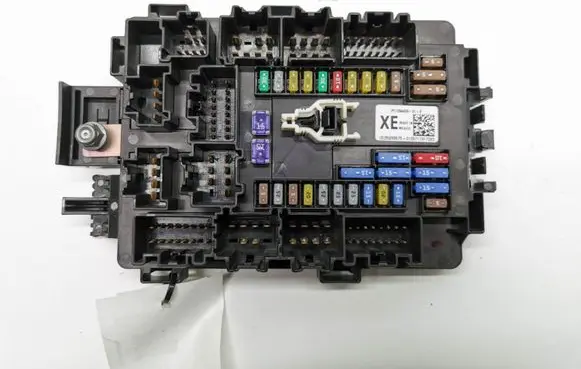 Tesla Model X Fuse module 1034409-01-e