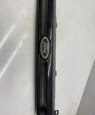 Ford Escort Front grill 91AG133DBW
