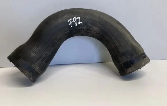 Volkswagen Golf VI Intercooler hose/pipe 1K0145834AT