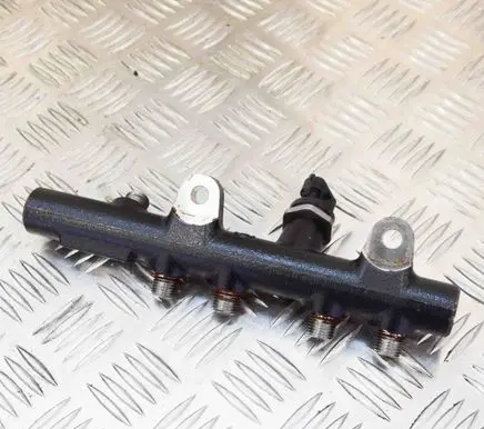Renault Captur Fuel main line pipe
