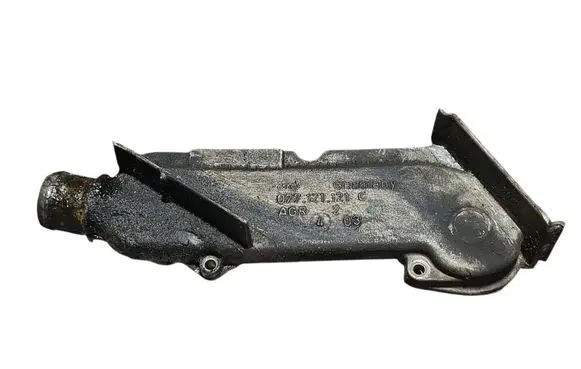 Audi A8 S8 D3 4E Thermostat/thermostat housing 077121121C