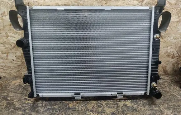 Mercedes-Benz CL C215 Coolant radiator A2205000903