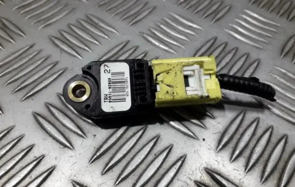 Toyota Auris 150 Airbag deployment crash/impact sensor 8983102060 89831-02060