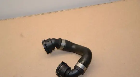 BMW 5 GT F07 Engine coolant pipe/hose 7800104 9317
