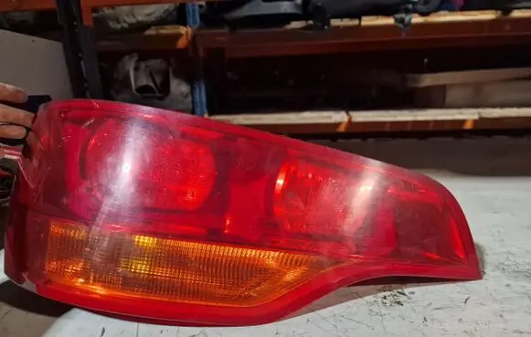 Audi Q7 4L Rear/tail lights 4L0945093
