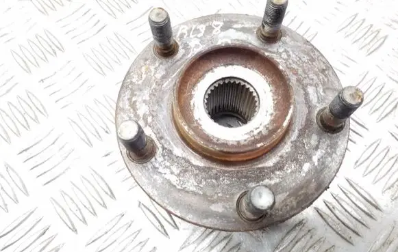 Nissan Qashqai Front wheel hub