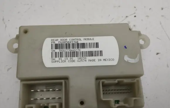 Chrysler Town & Country V Door control unit/module P68050497AB