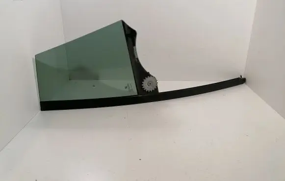 BMW 5 GT F07 Rear vent window glass 43R00128