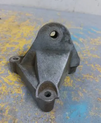 Renault Scenic II - Grand scenic II Gearbox mounting bracket 8200072747