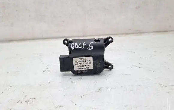 Volkswagen Golf V Air flap motor/actuator 3C1907511B