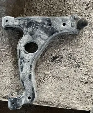 Opel Astra H Front lower control arm/wishbone
