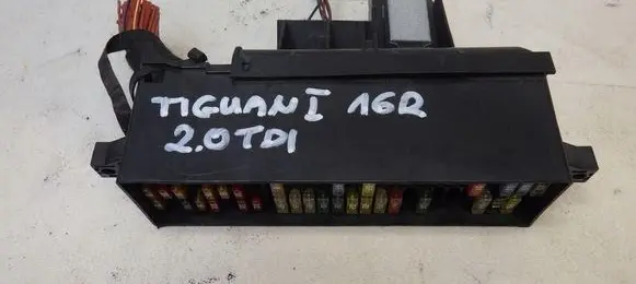 Volkswagen Tiguan Fuse box set