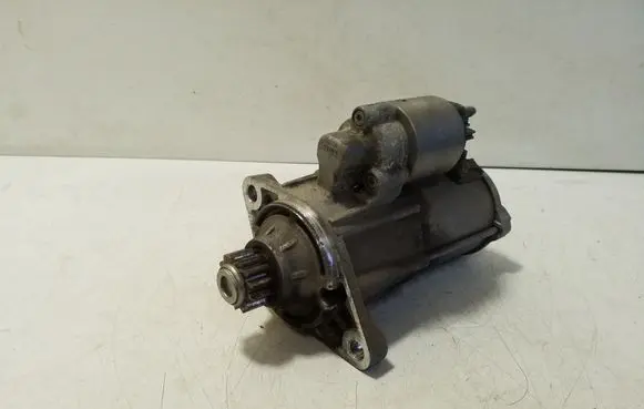 Volkswagen Golf VIII Starter motor 02E911022H
